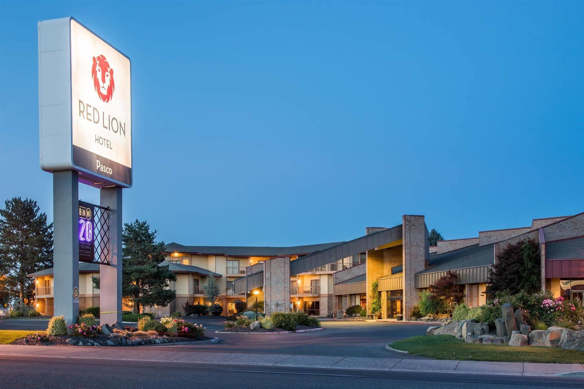 Red Lion Hotel Pasco Airport & Conference Center Екстер'єр фото